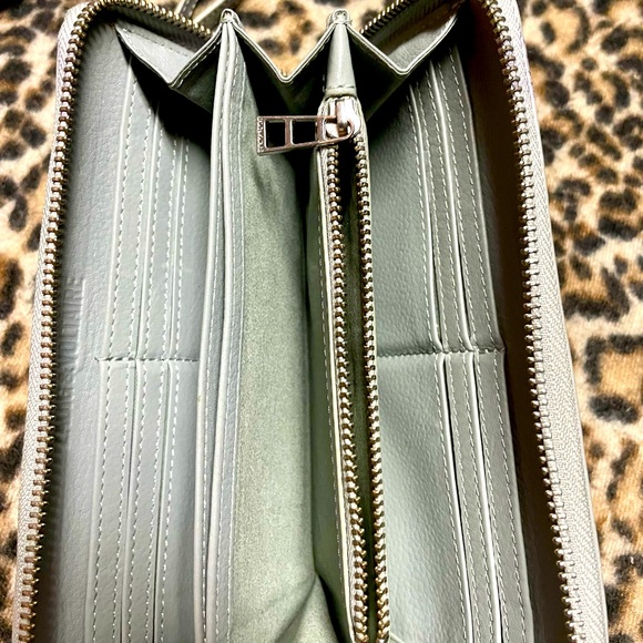 Zadig et Voltaire Leather Compagnon Wristlet Wallet Silver - Picture 9 of 16